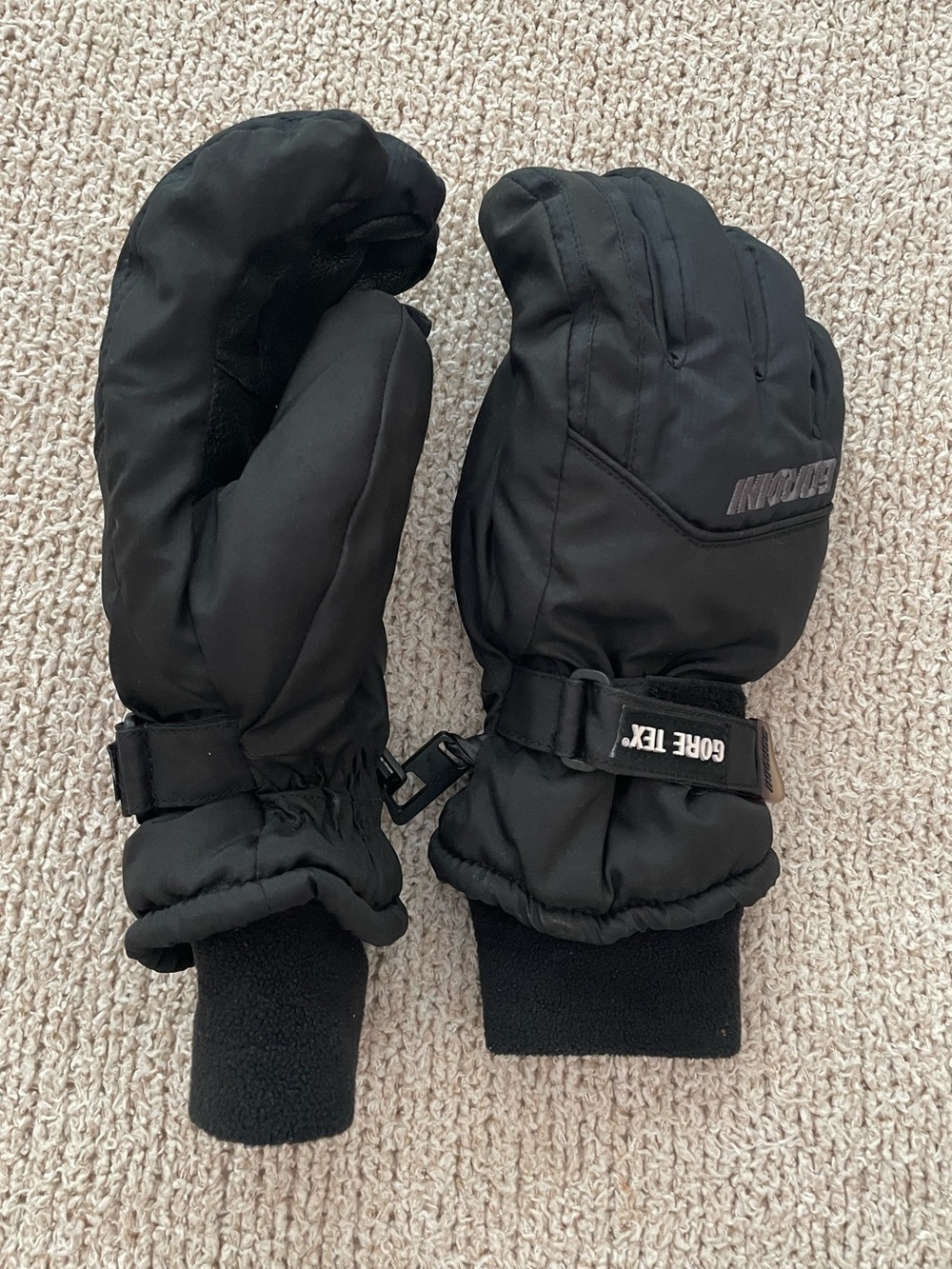 Women’s Gordini Gore-Tex gauntlet gloves - size s